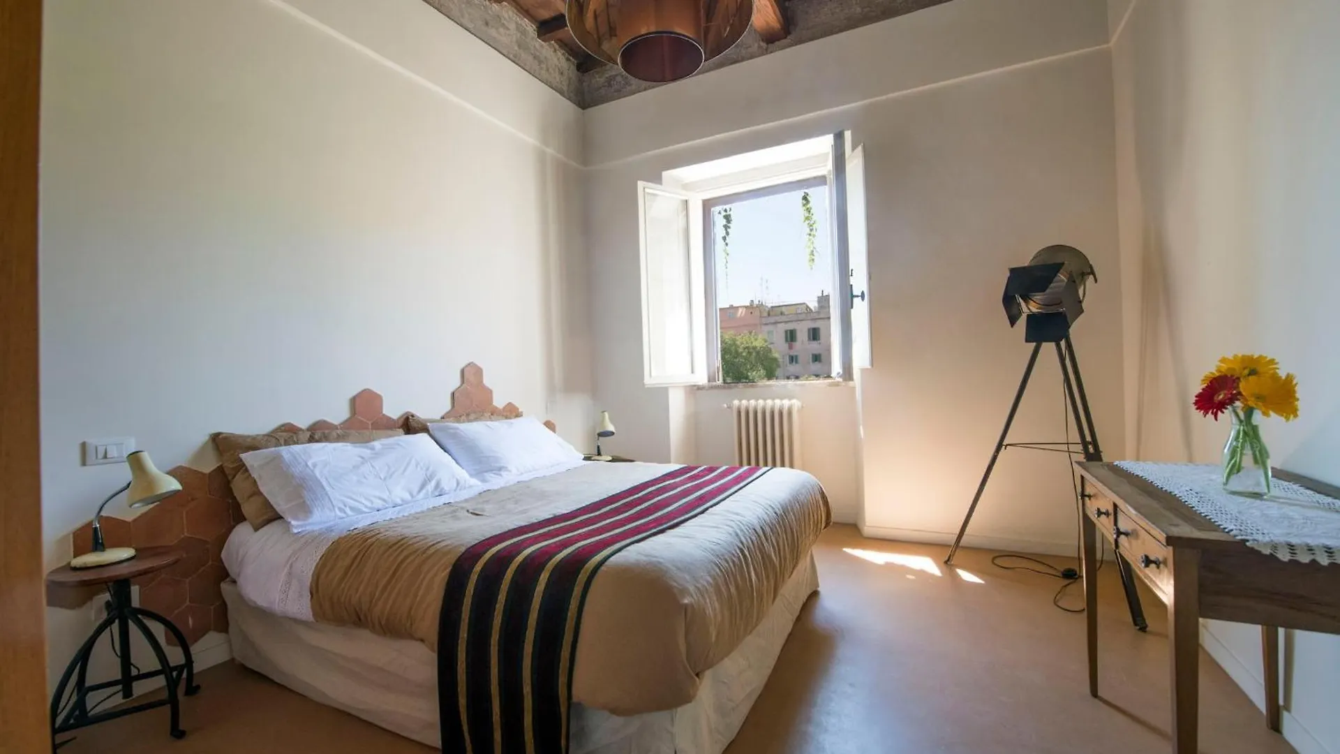 Lägenhet Fuori Dal Tempo Roma Trastevere